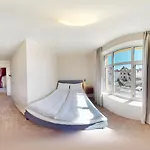 - Bedroom With Private Bathroom Πανσιόν