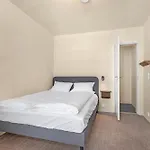 - Bedroom With Private Bathroom 3* Stavanger