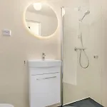 - Bedroom With Private Bathroom 3*