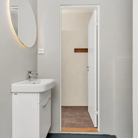 - Bedroom With Private Bathroom Πανσιόν