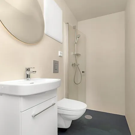 Πανσιόν - Bedroom With Private Bathroom